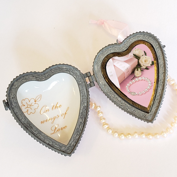 Porcelain Trinket Box & Pearl Necklace Gift Set